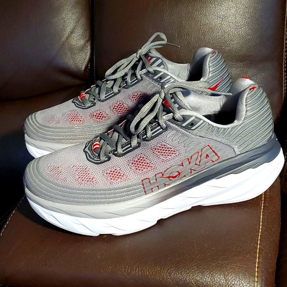 Hoka One OneHoka One One Bondi 6 Mens Size 8.5 Women's 9.5